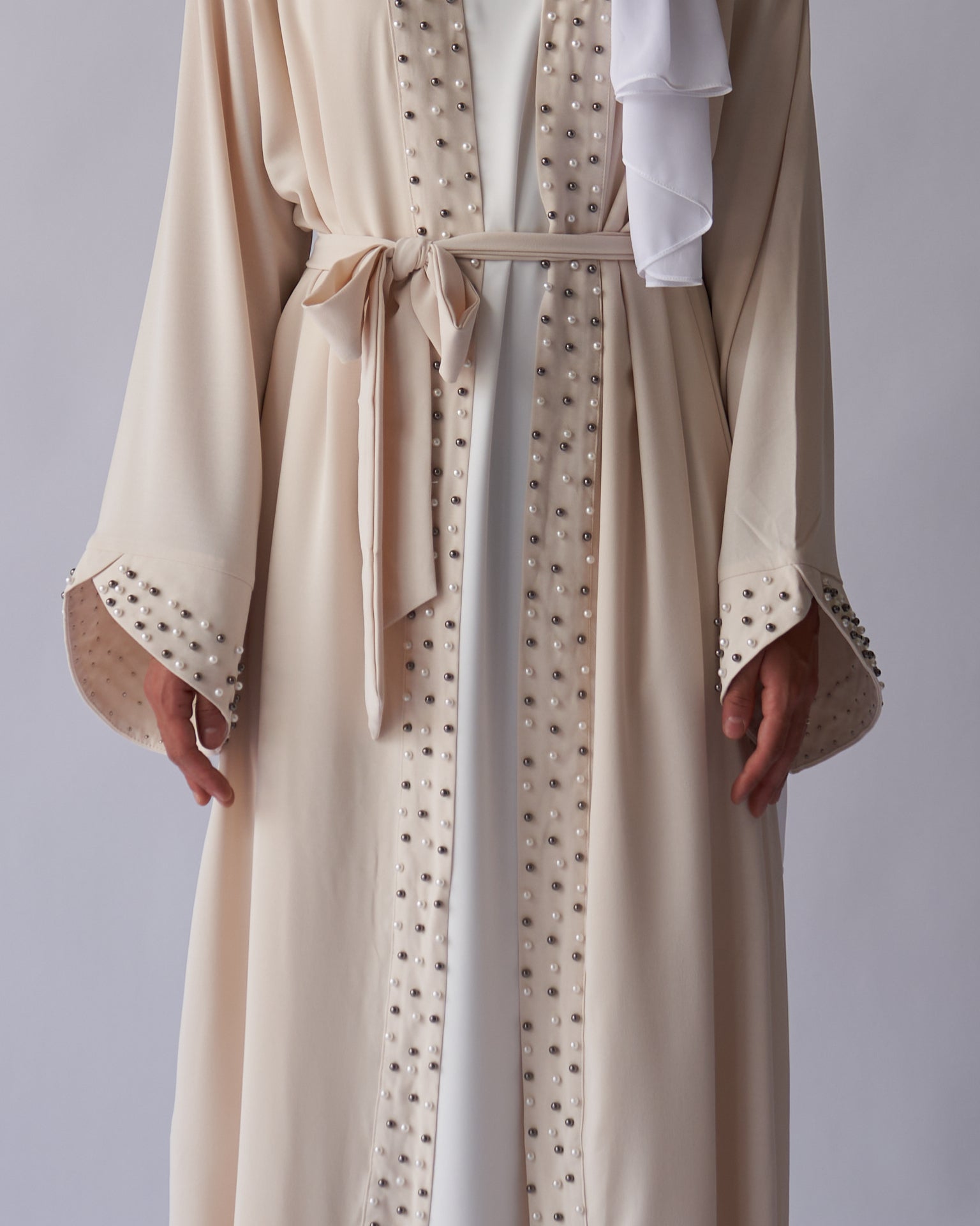 Can I wear the Abaya to work?