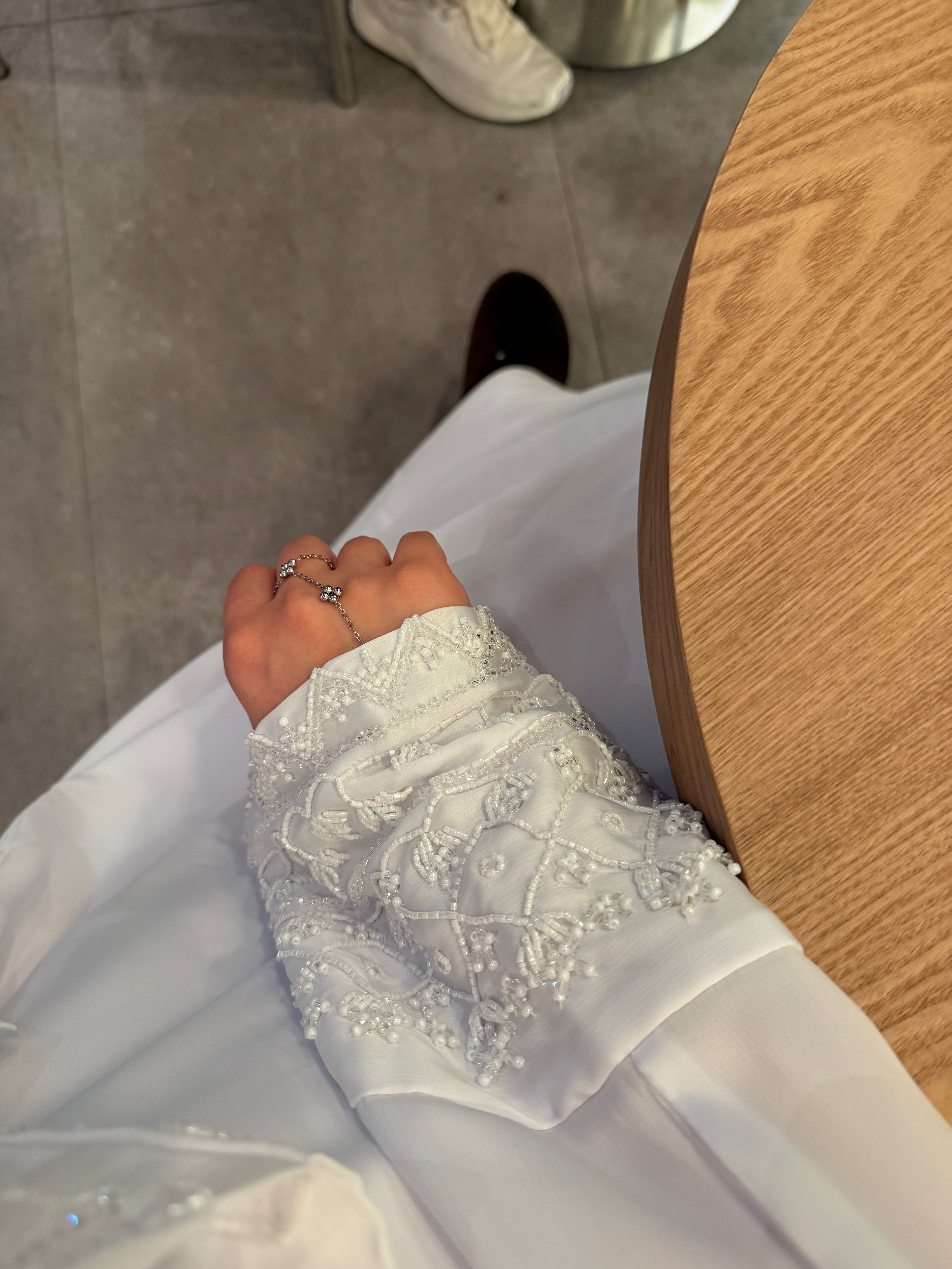 Maryam Eid Abaya - White