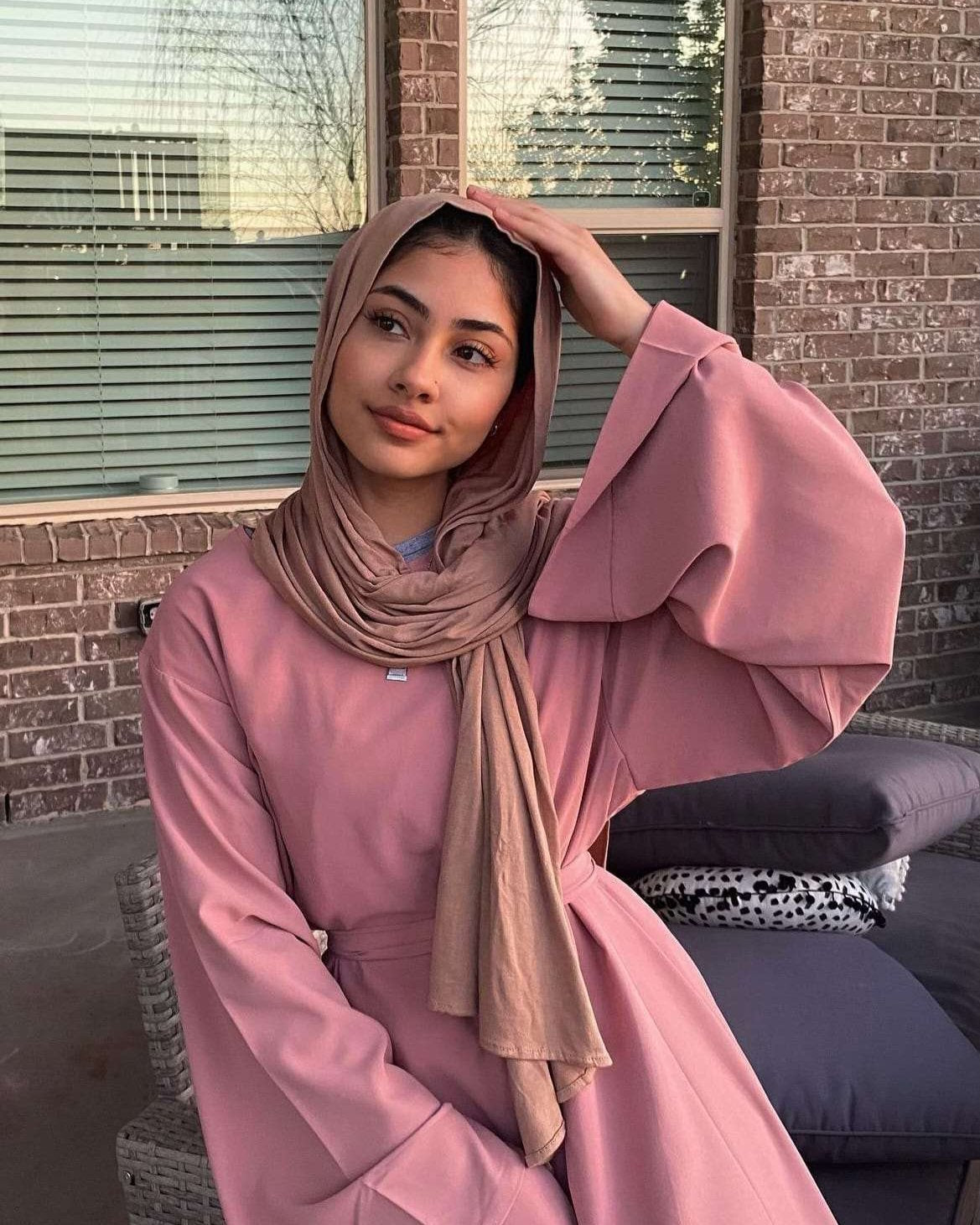 Khatijah Abaya - Pink Closed Abaya Fajr Noor