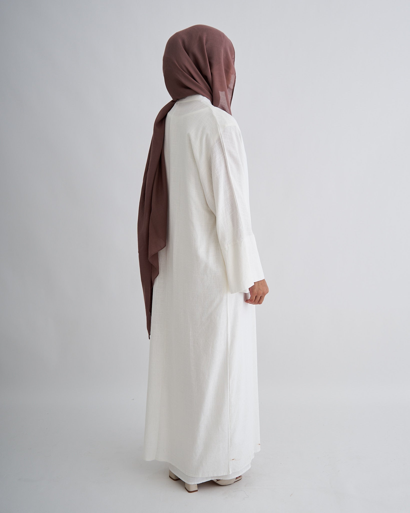 Aya Linen Abaya - White