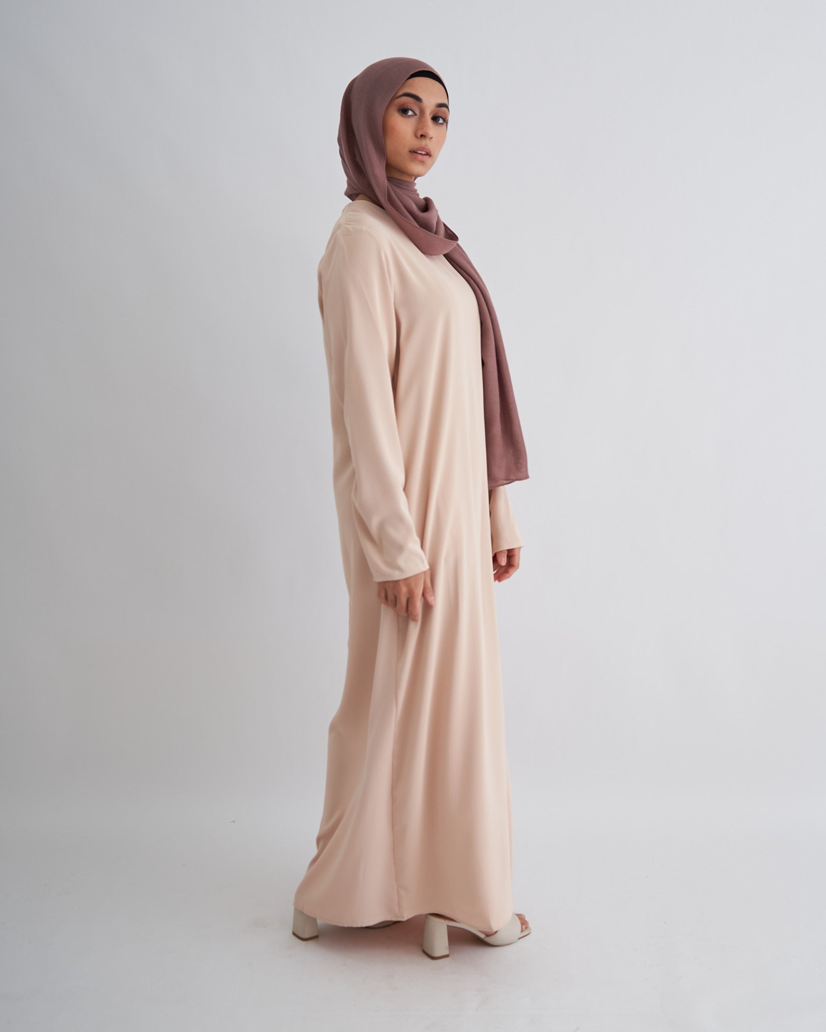 Essential Abaya - Cream