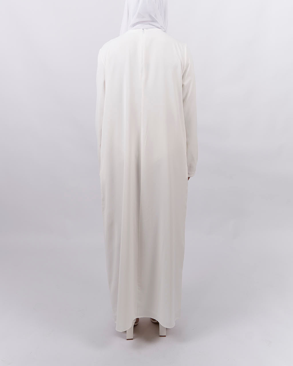 Essential Abaya - White