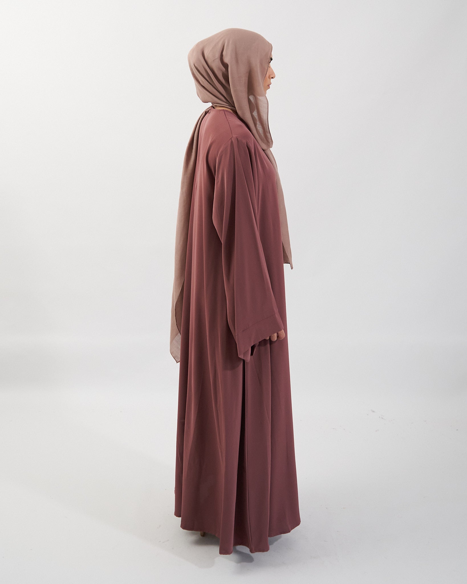 Khatijah Abaya - Berry Closed Abaya Fajr Noor