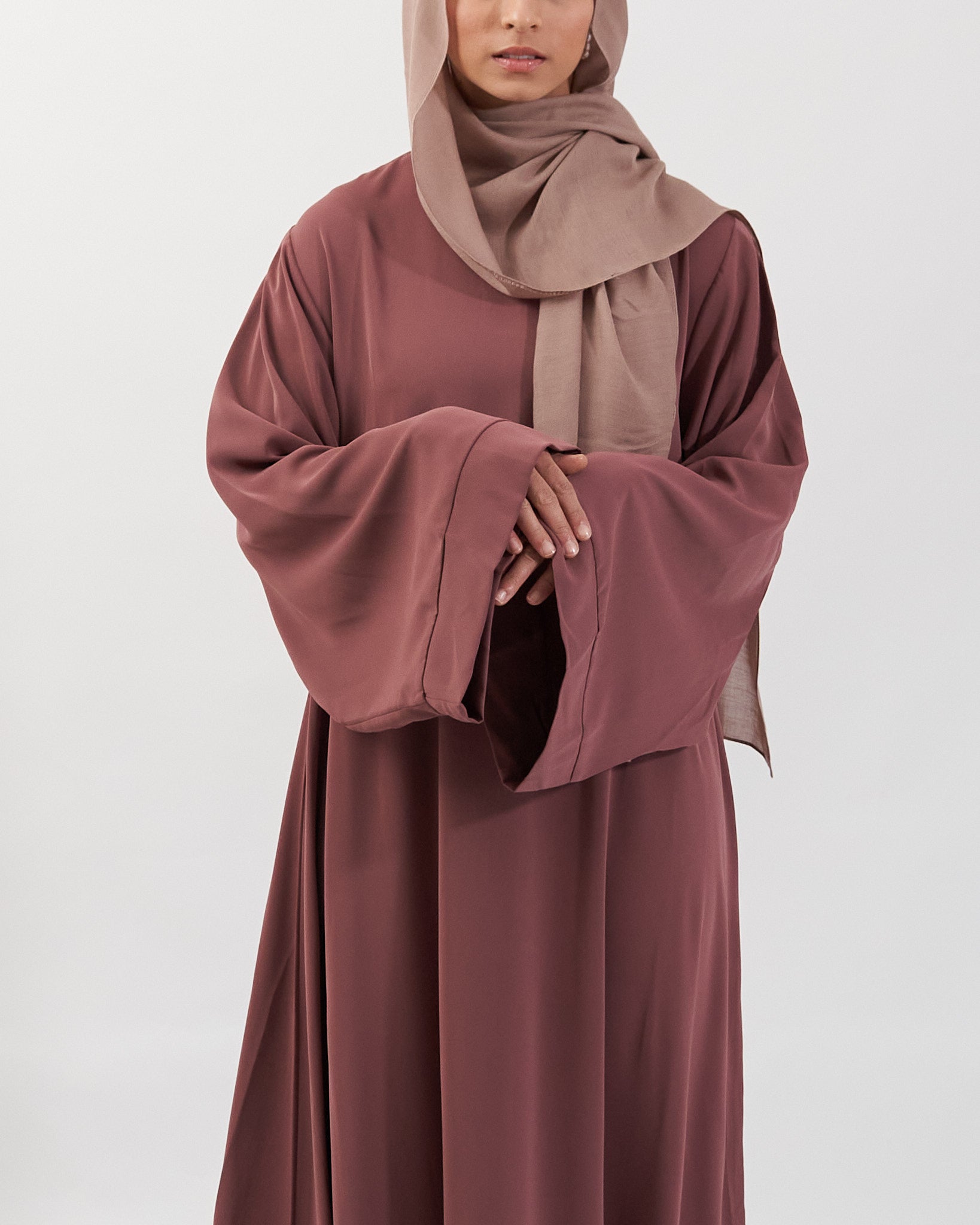 Khatijah Abaya - Berry Closed Abaya Fajr Noor