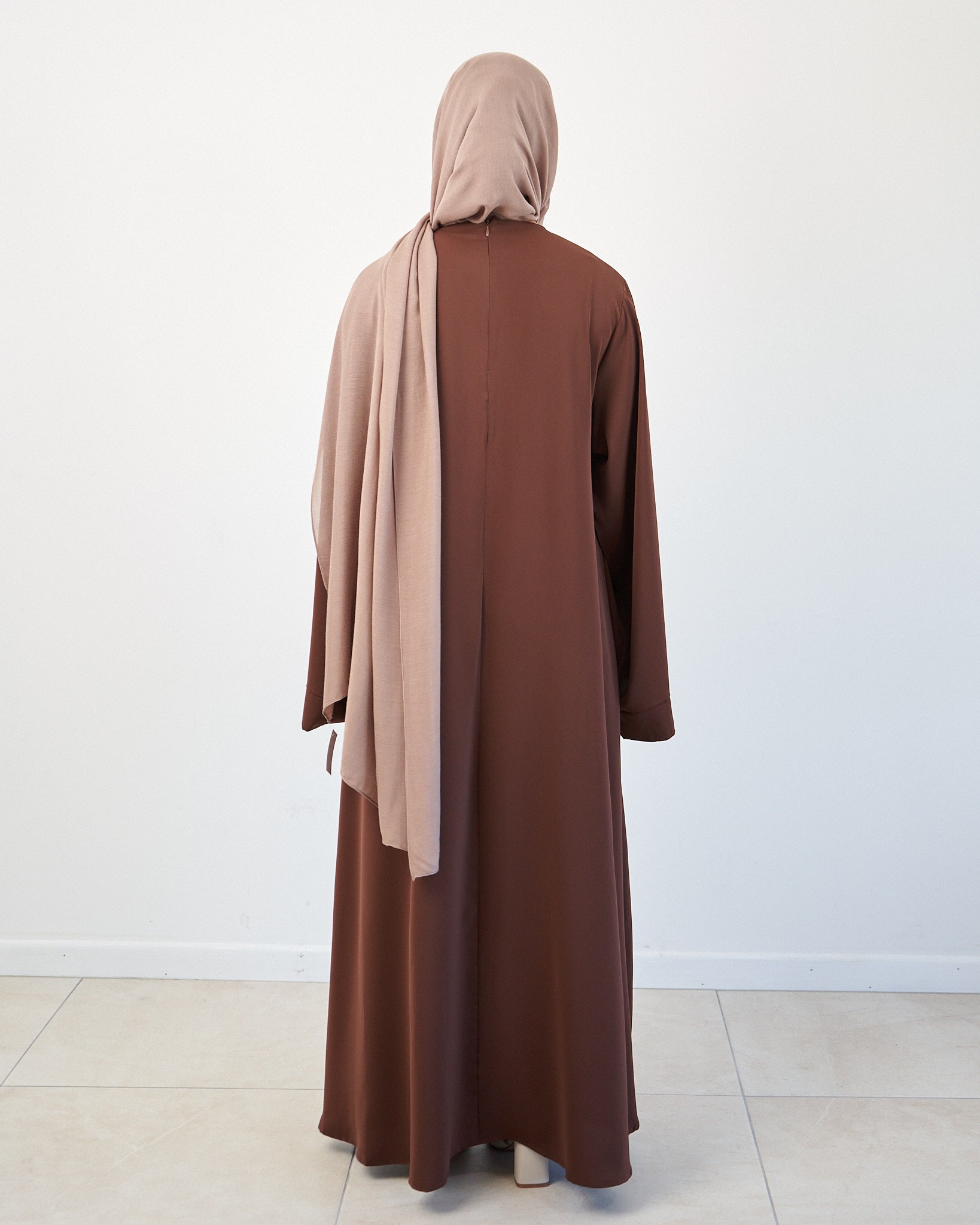 Khatijah Abaya - Coffee Closed Abaya Fajr Noor