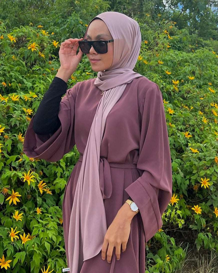 Khatijah Abaya - Berry - Closed Abaya - Fajr Noor