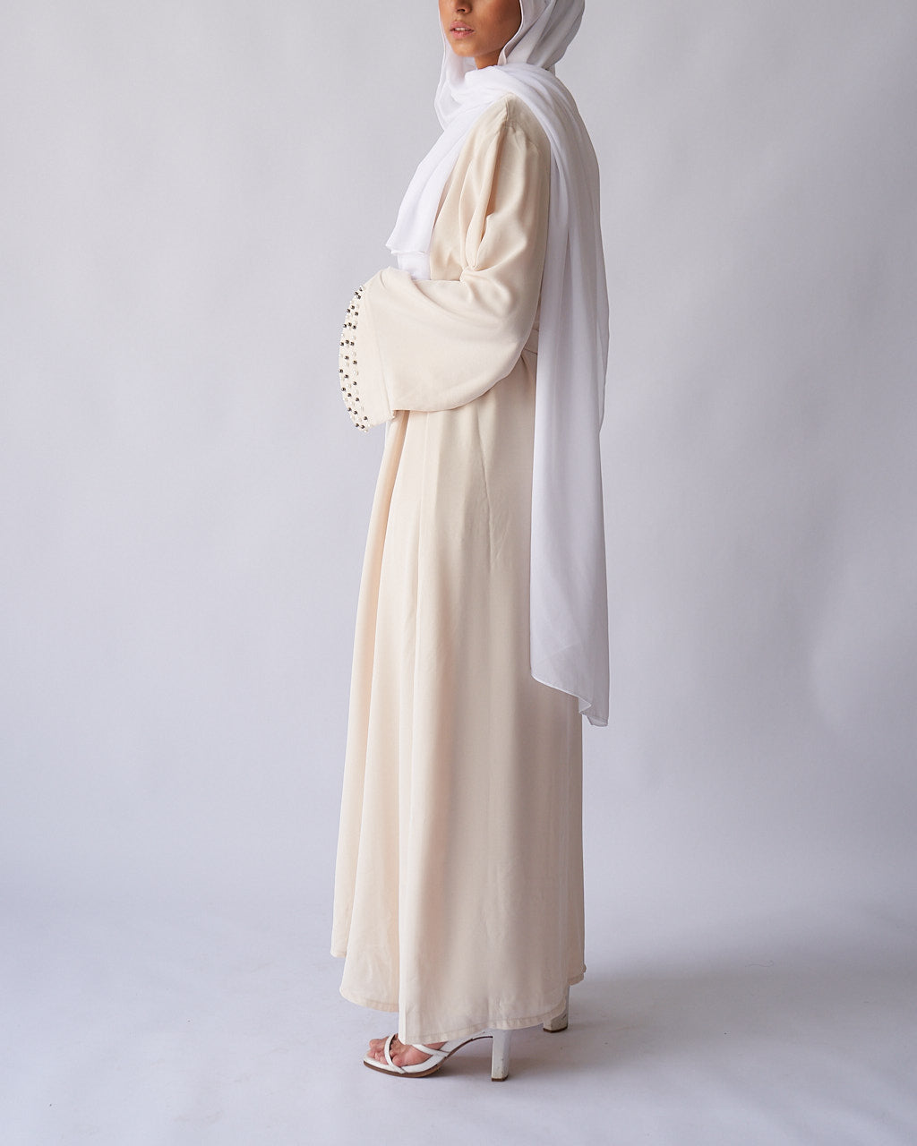 Amirah Abaya – Creme
