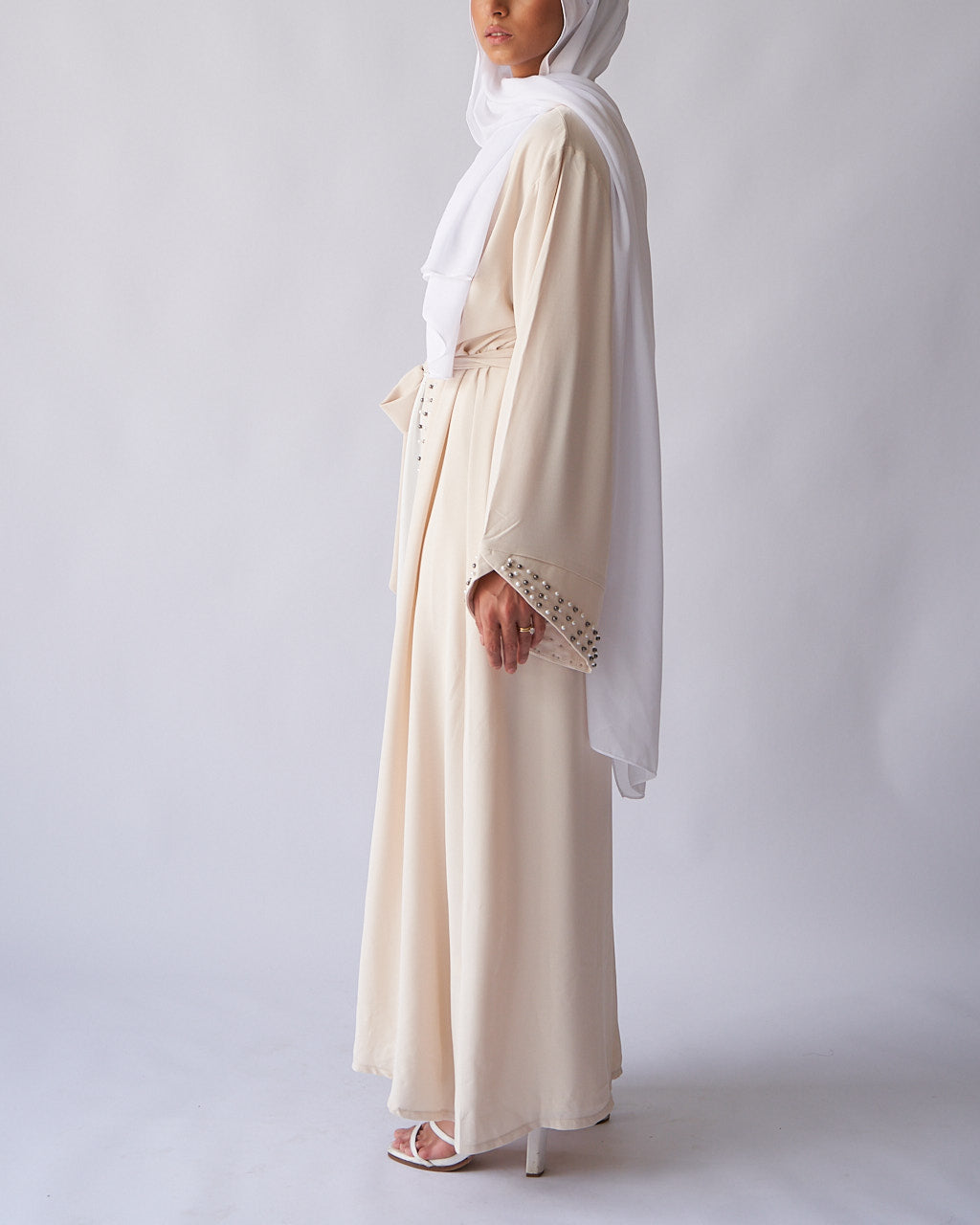 Amirah Abaya – Creme