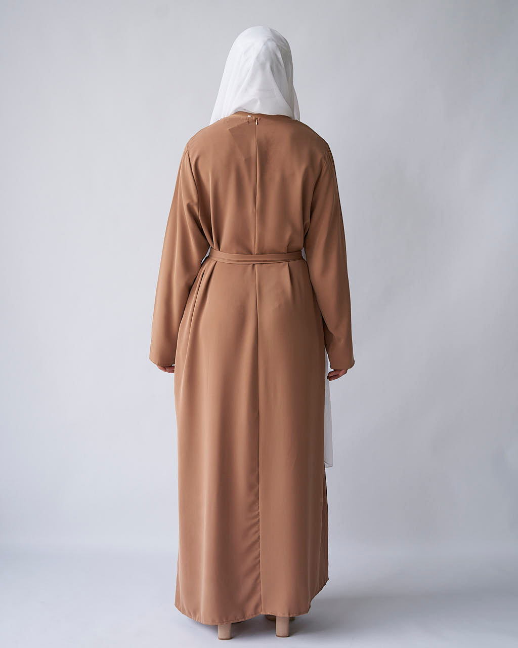 Essential Abaya – Braun