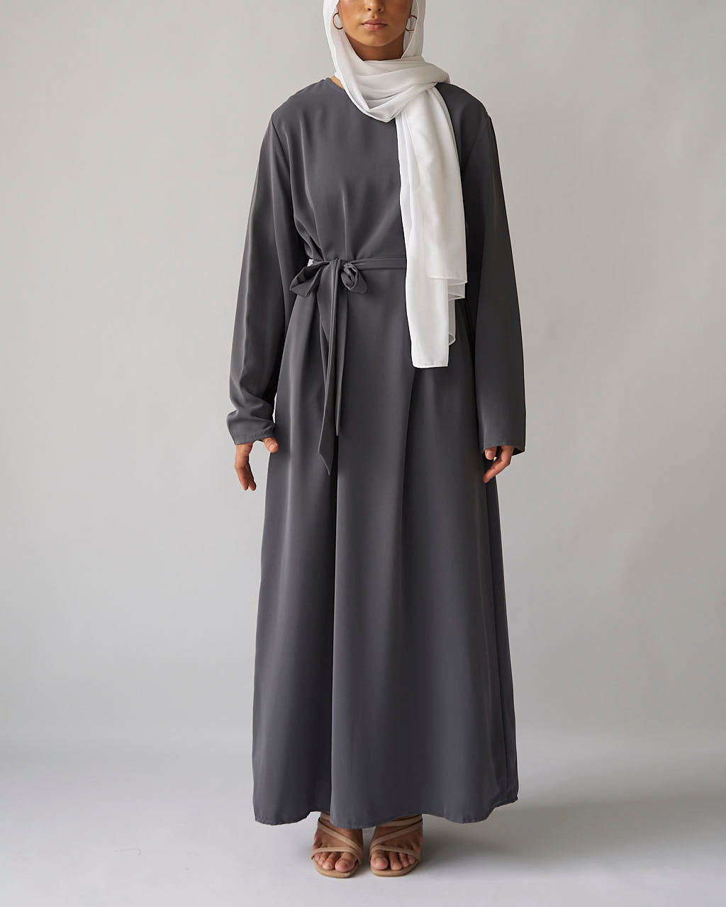 Essential Abaya - Grey