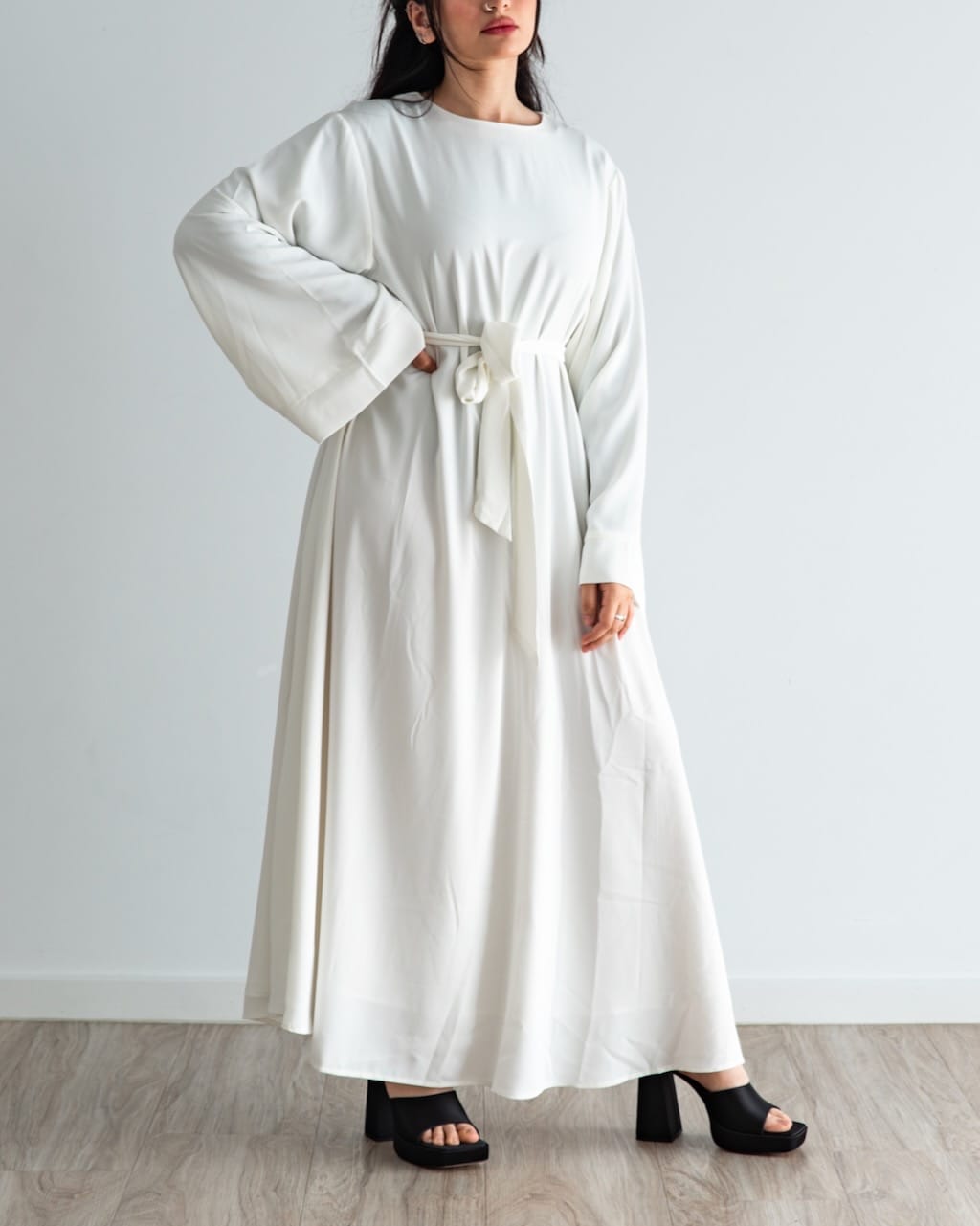 Khatijah White Abaya