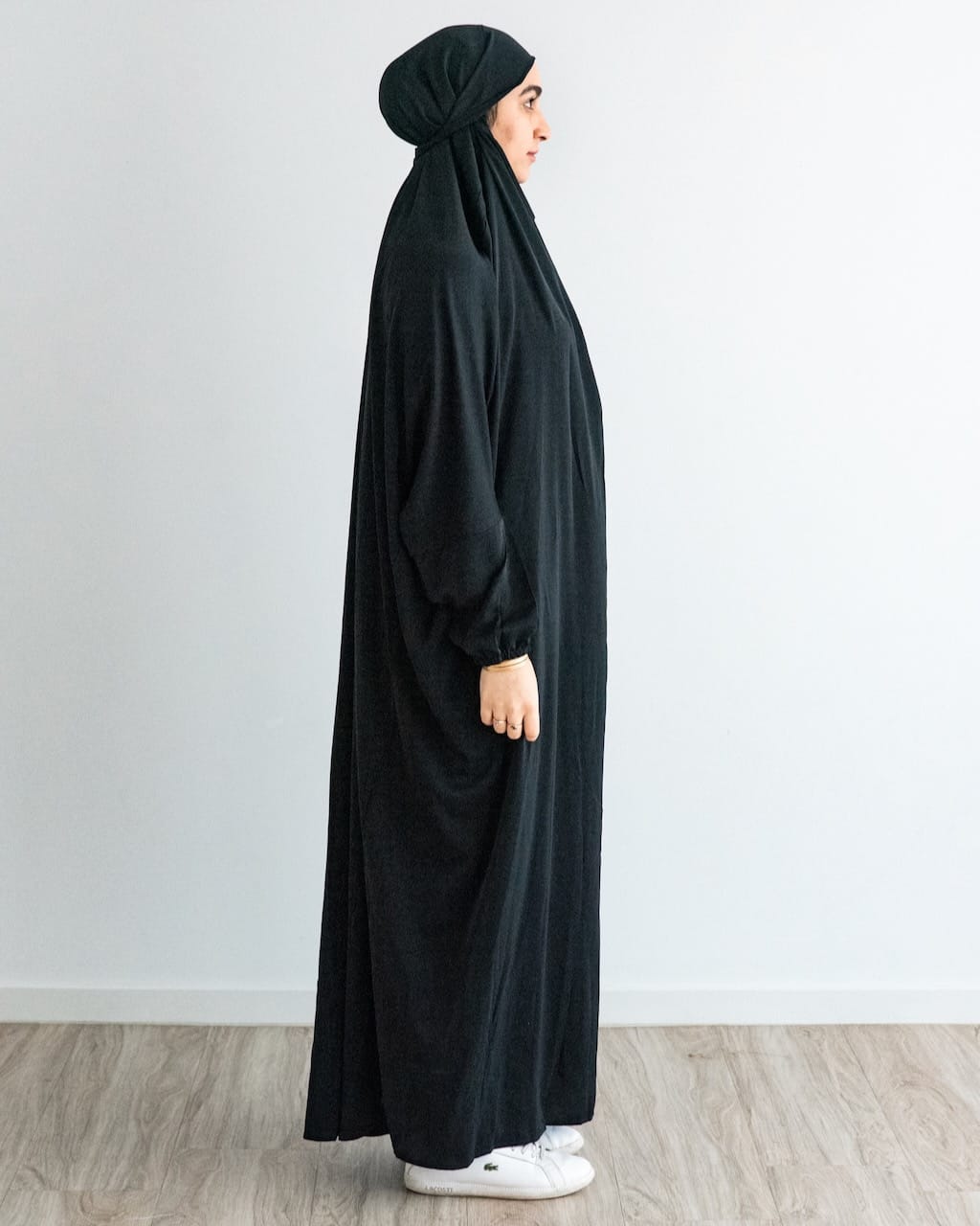 One Piece Prayer Jilbab – Schwarz