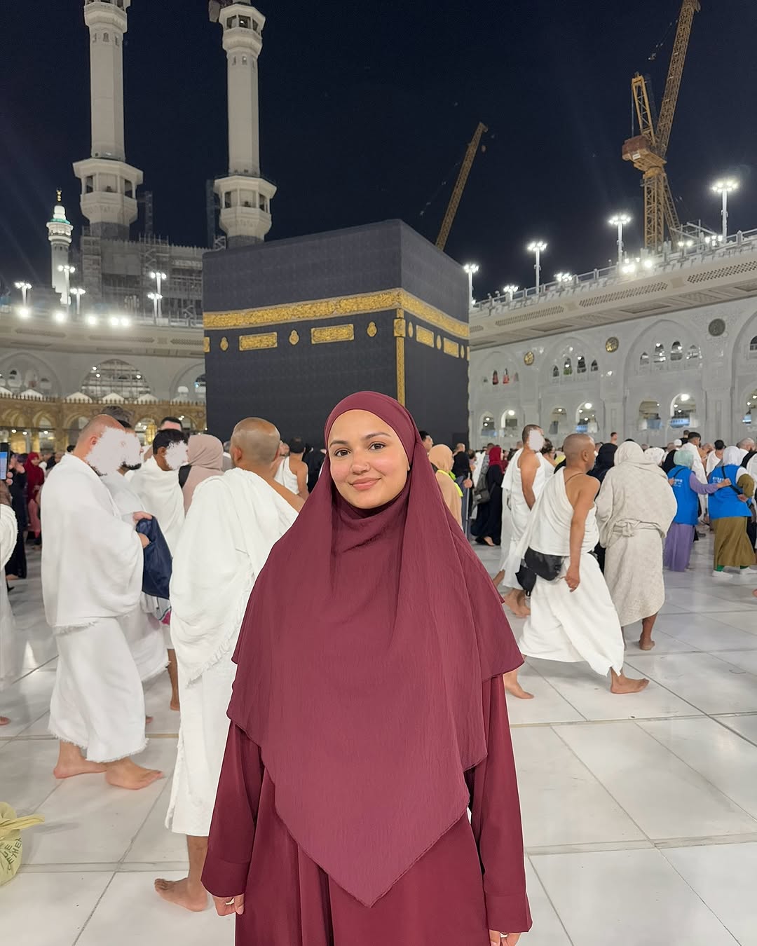 What to pack for umrah women?