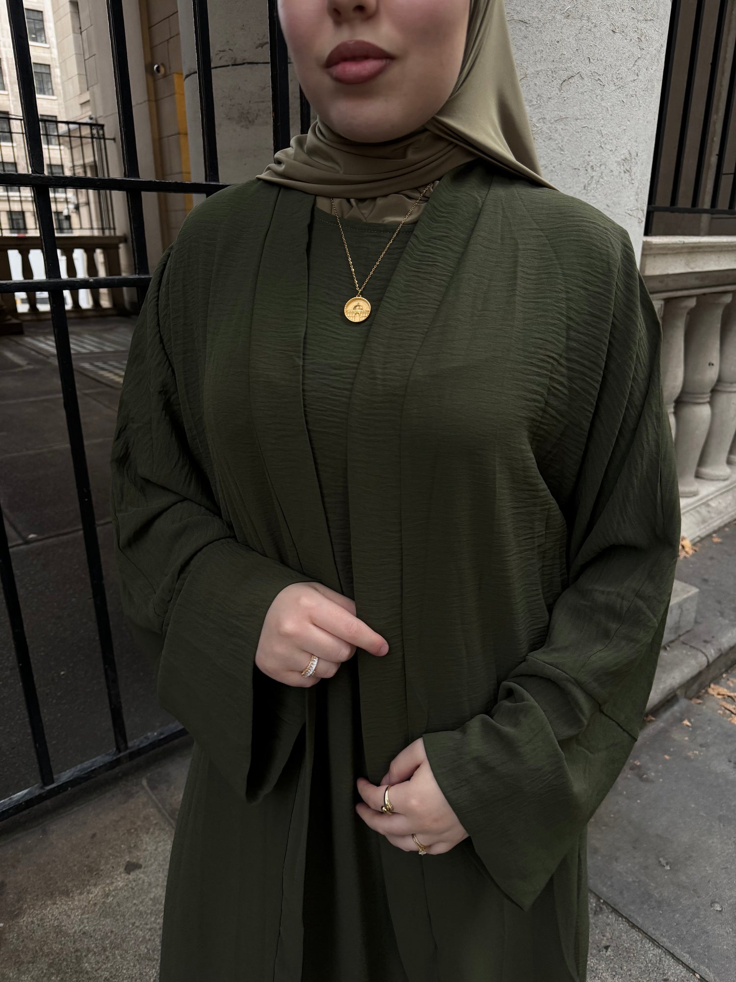 Crinkle Abaya for Umrah