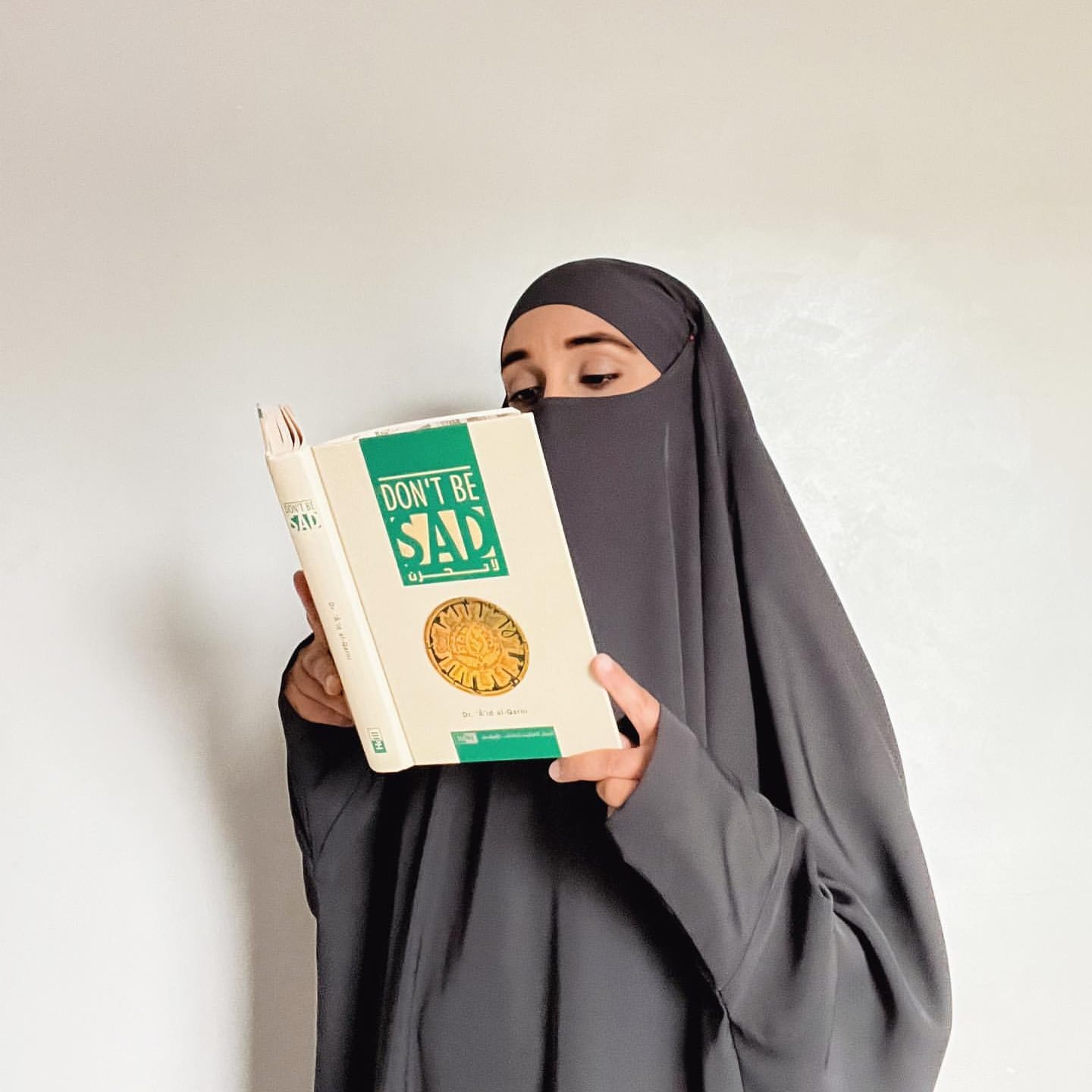 islamic books don't be sad jilbab holding book muslim book shop australia