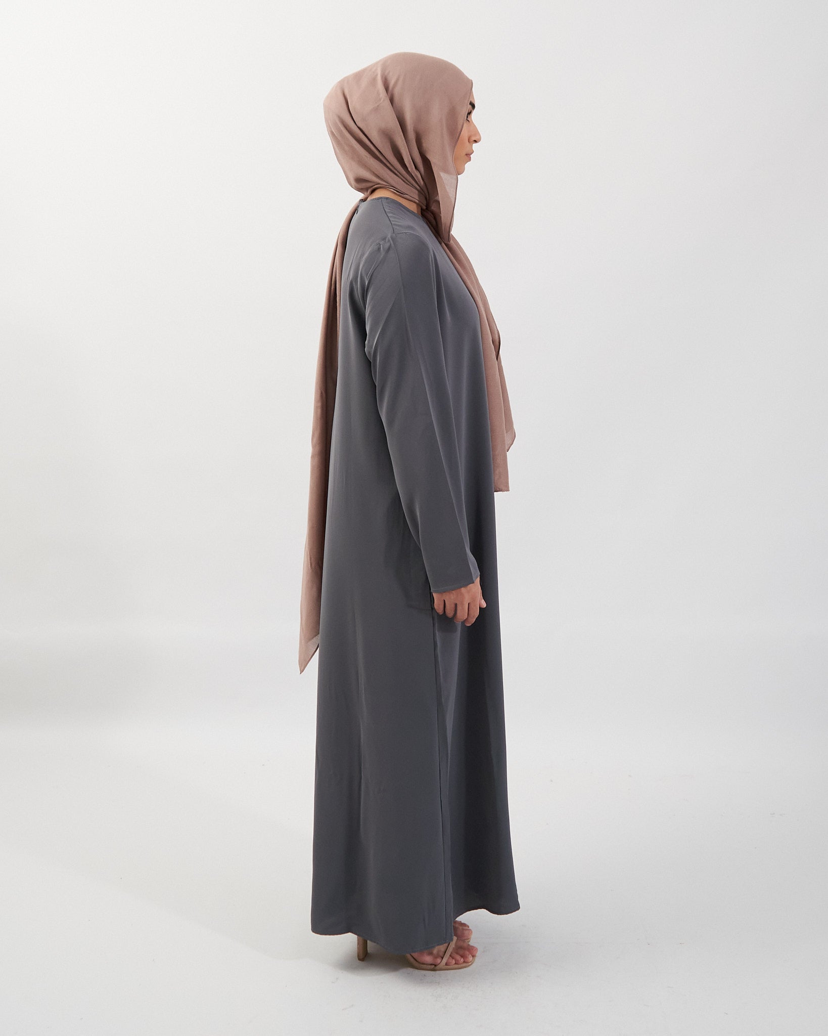 Essential Abaya with Pockets - Grey