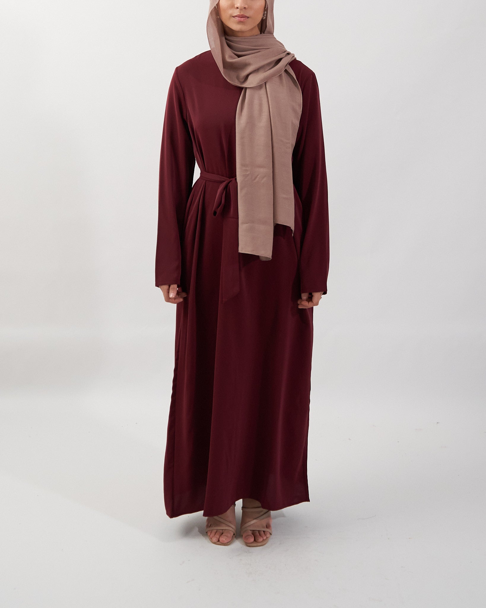 Essential Abaya with Pockets - Maroon