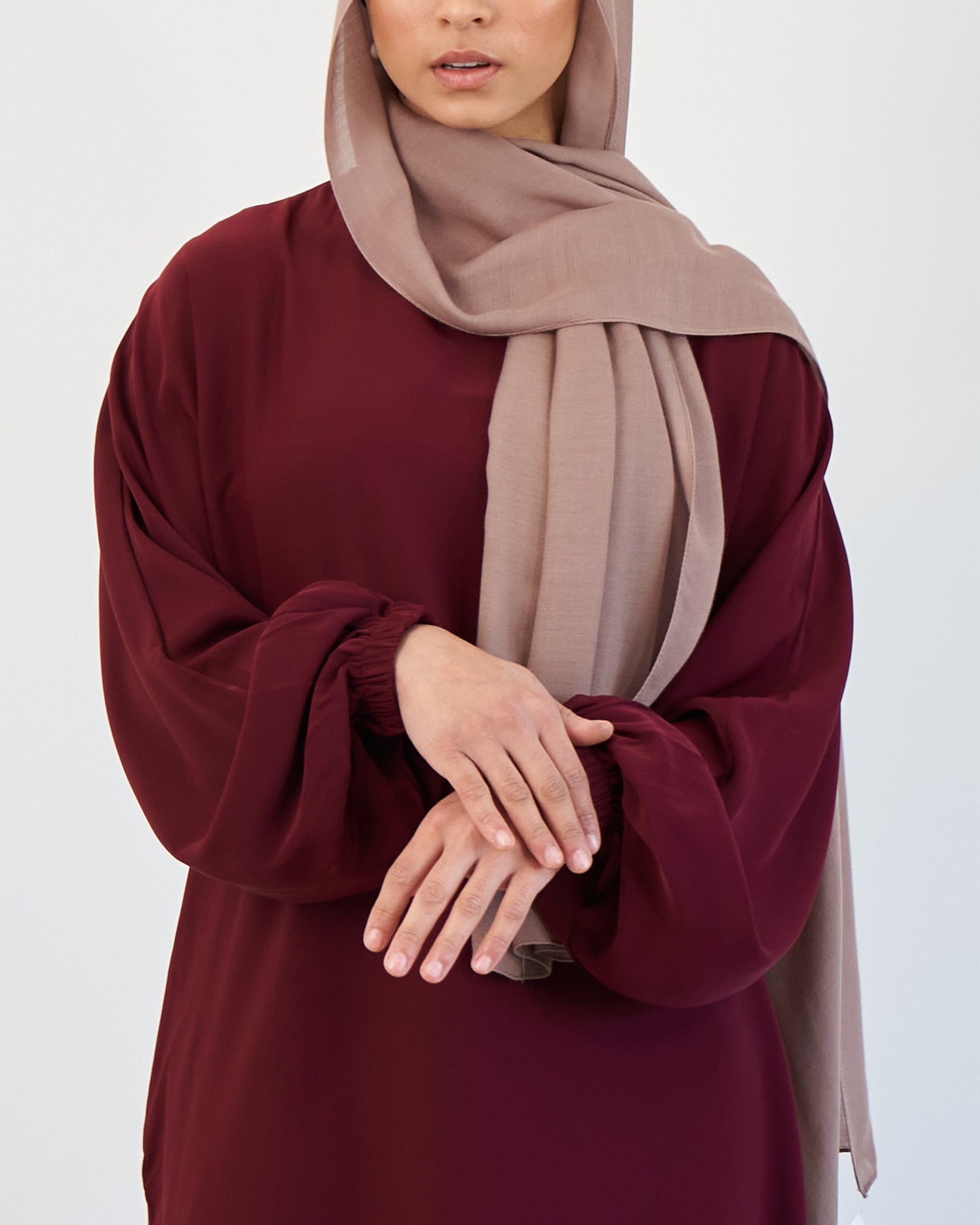 Essential Cuffed Abaya - Maroon Closed Abaya Fajr Noor 