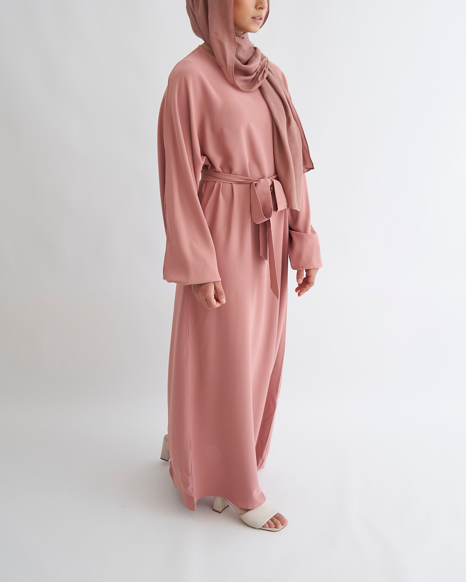 Essential Cuffed Abaya - Pink