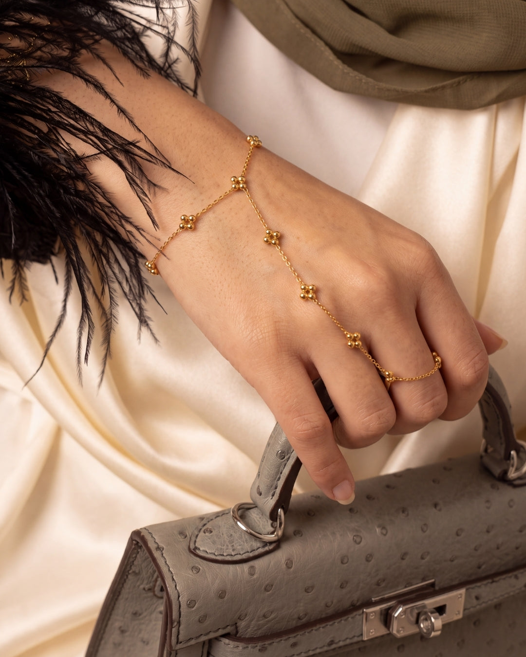 Zeenah Hand Chain Bracelet
