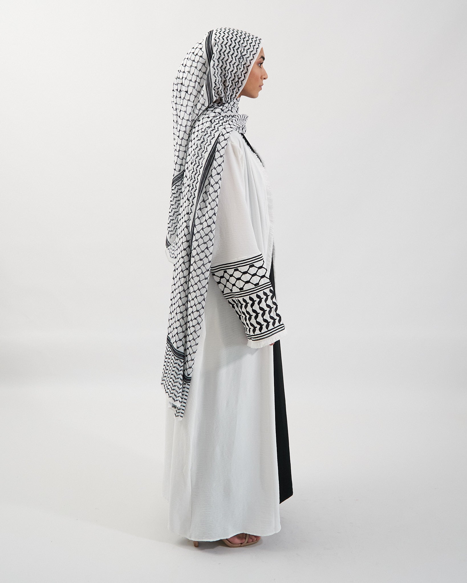 Keffiyeh Embroidered Abaya - White Open Abaya Fajr Noor 