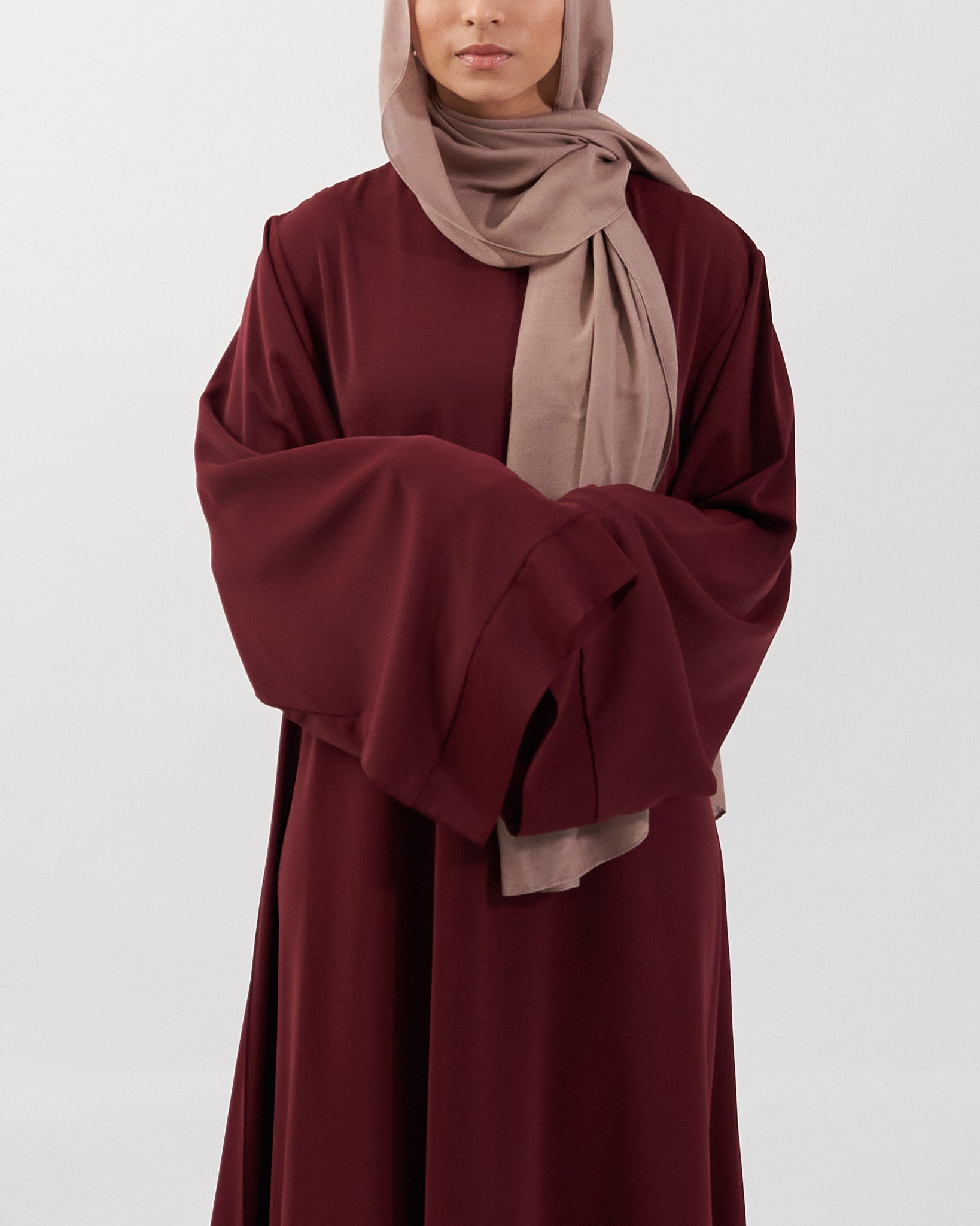 Khatijah Abaya - Maroon Closed Abaya Fajr Noor 