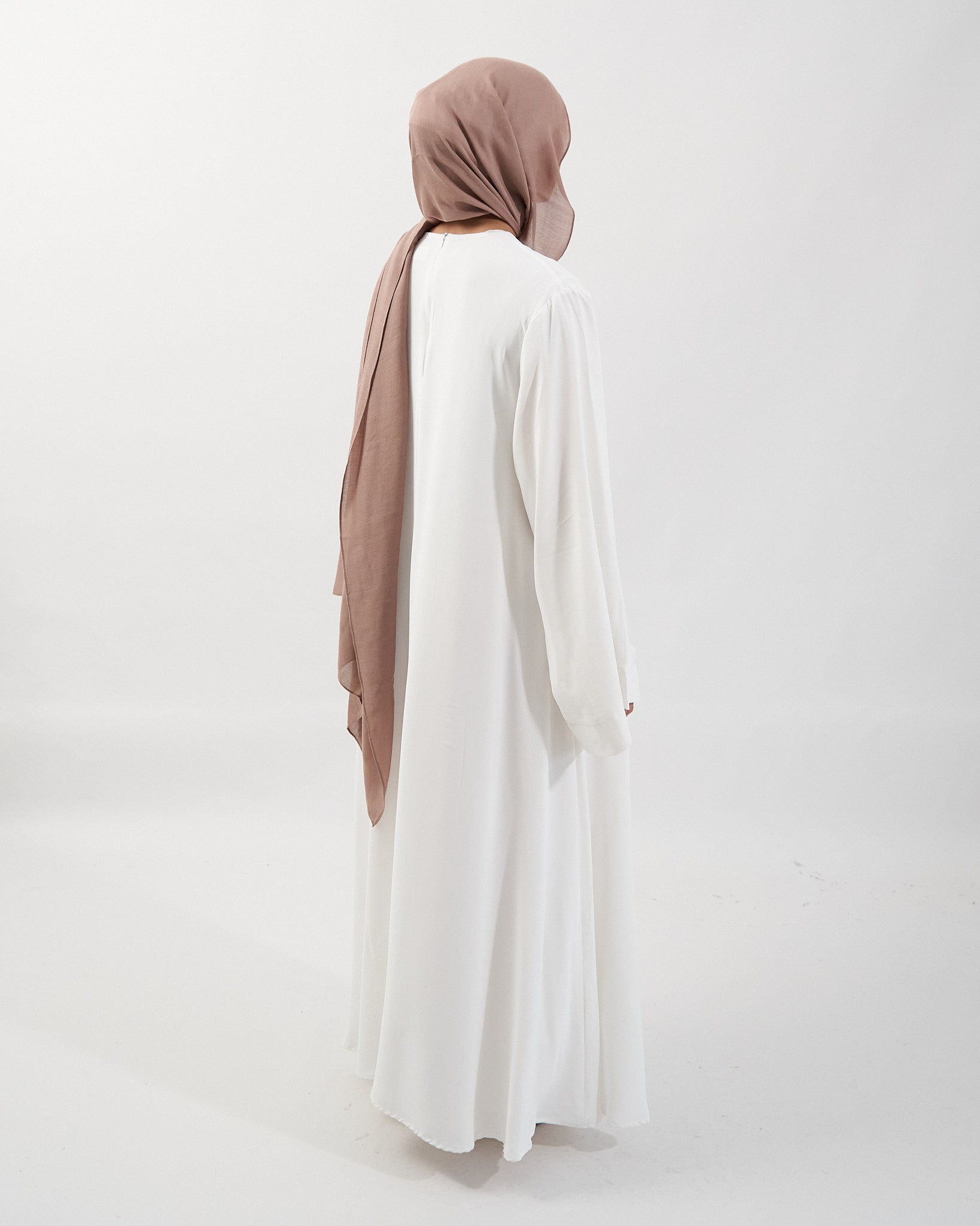 Khatijah Abaya - White Closed Abaya Fajr Noor 