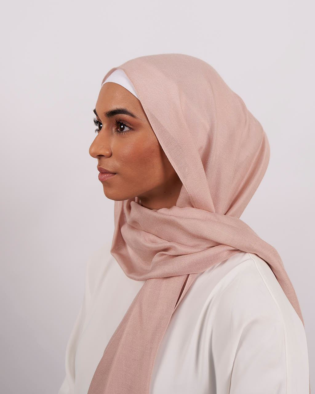 Modaler Hijab – Creme