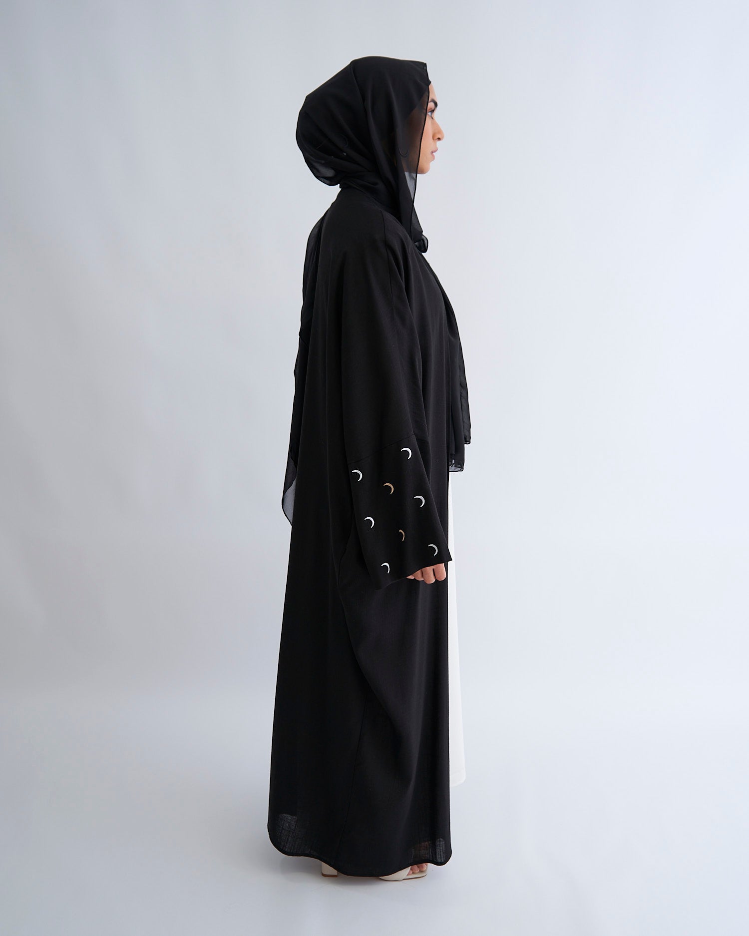 Moon Linen Abaya with Hijab - Black