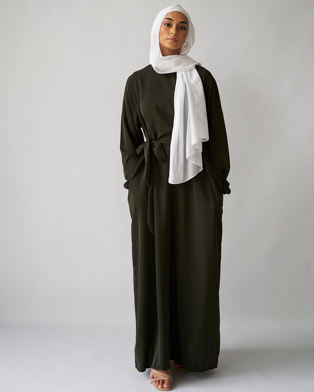 Essential Abaya – Khaki