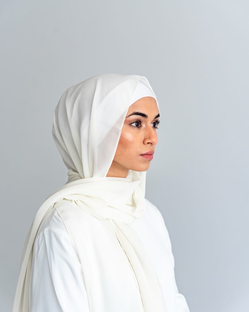 Off White Hijab Box